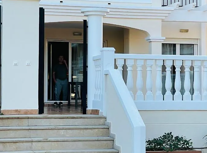 Schoene Mit Pool Und Terrasse. Apartment Denia