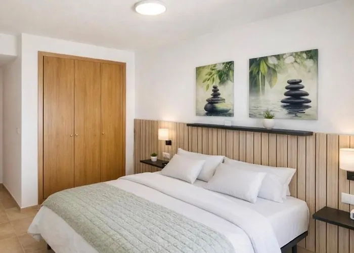 Schoene Mit Pool Und Terrasse. Apartment Denia