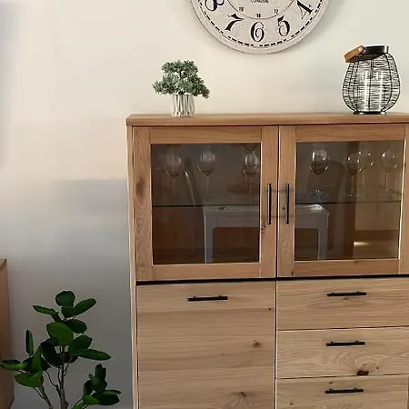 Appartement Schoene Mit Pool Und Terrasse.